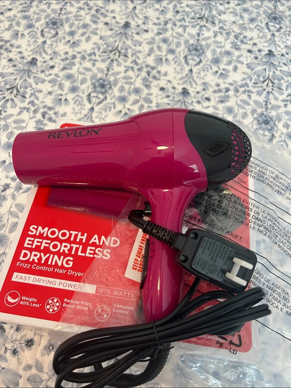 Revlon Smooth and Effortless Drying PINK PURPLE Hair Dryer 1875 WATTS. NIB.